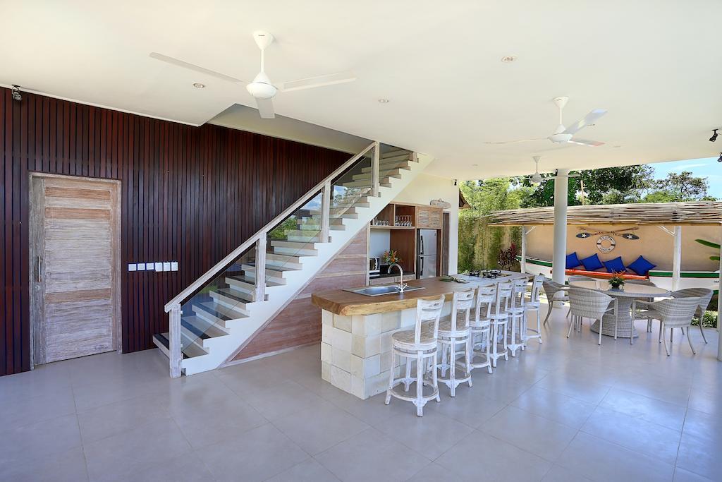 Villa Bukit Nusa Lembongan ภายนอก รูปภาพ
