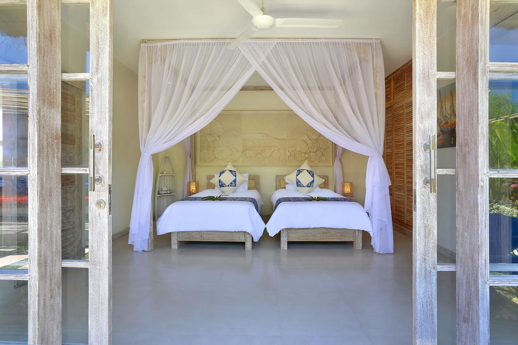 Villa Bukit Nusa Lembongan ภายนอก รูปภาพ